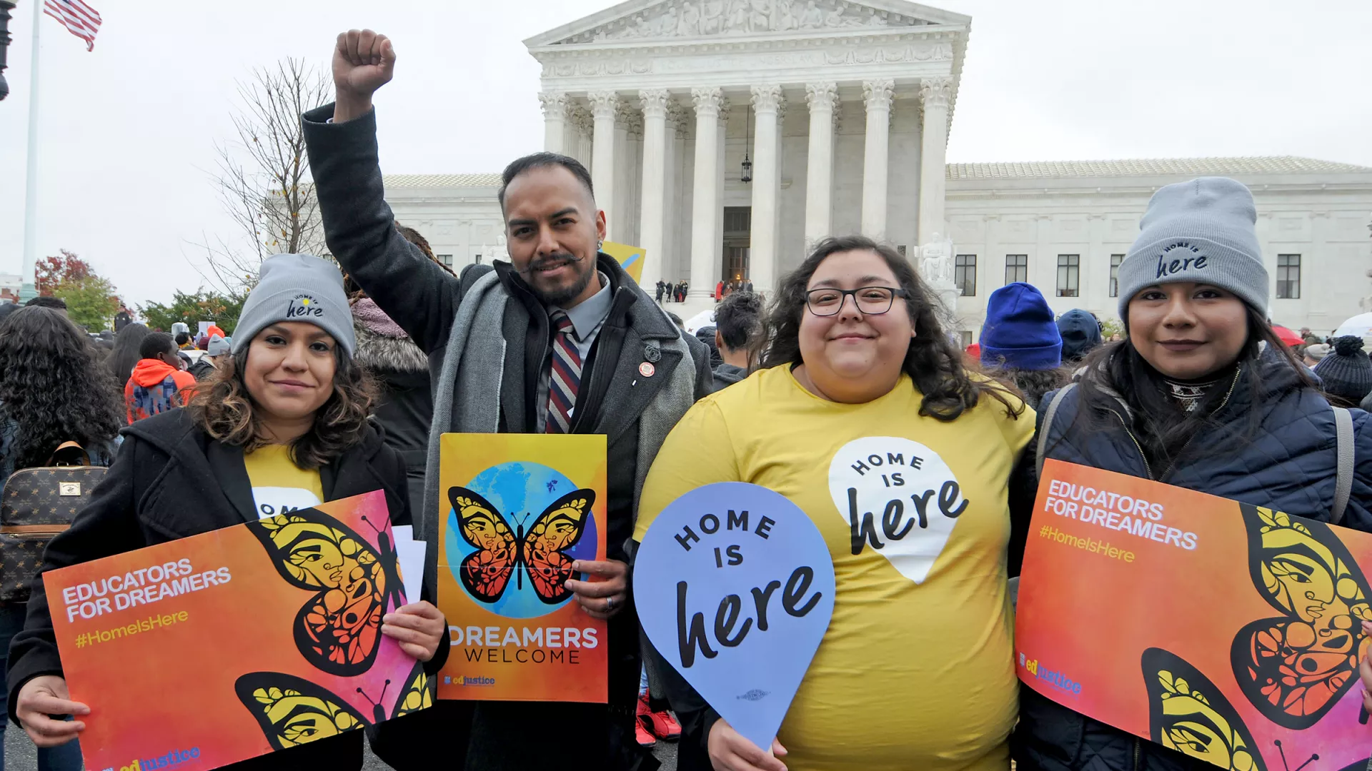 DACAmented Educators outside the U.S. Supreme Court